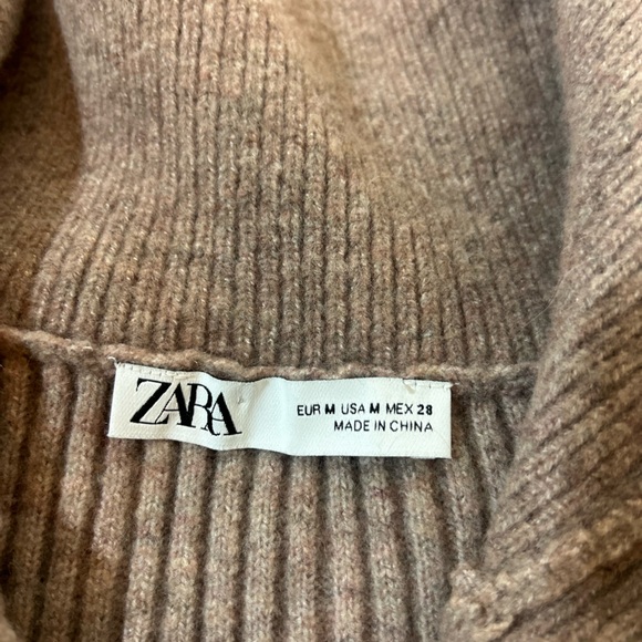 ZARA Sweater Vest - Picture 2 of 3